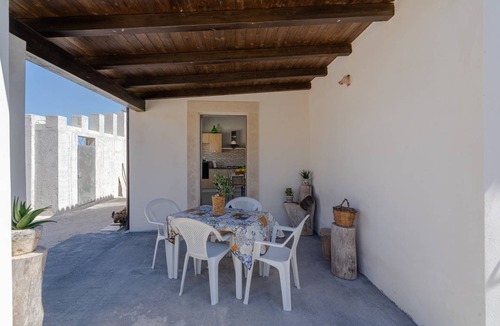 Avola House | 60 m² House ∙ 2 bedrooms ∙ 3 guests