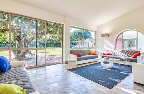 Modica Villa | 600 m² Villa ∙ 9 bedrooms ∙ 15 guests