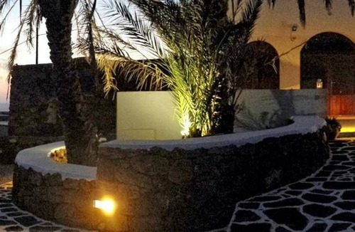 Pantelleria House | 65 m² House ∙ 2 bedrooms ∙ 6 guests