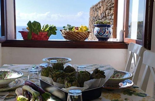Pantelleria House | 65 m² House ∙ 2 bedrooms ∙ 6 guests