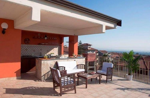 Motta Sant'Anastasia Apartment | 65 m² Serviced apartment ∙ 5 guests
