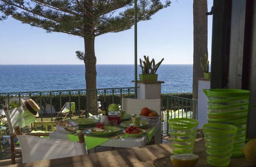Fontane Bianche Villa | 70 m² Villa ∙ 3 bedrooms ∙ 4 guests