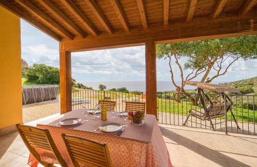 Pergole House | 71 m² House ∙ 2 bedrooms ∙ 5 guests