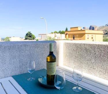 Castelluzzo Apartment | 75 m² Serviced apartment ∙ 2 bedrooms ∙ 7 guests