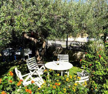 Castelluzzo Apartment | 75 m² Serviced apartment ∙ 2 bedrooms ∙ 7 guests