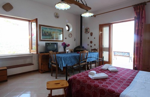 Quattropani Villa | 75 m² Villa ∙ 3 bedrooms ∙ 6 guests