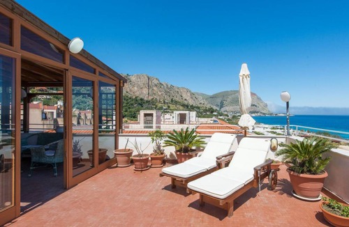 Addaura Apartment | 80 m² Apartment ∙ 1 bedroom ∙ 4 guests