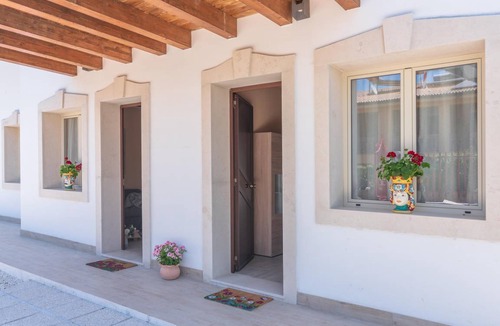Brucoli House | 80 m² House ∙ 2 bedrooms ∙ 6 guests