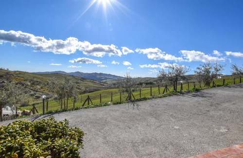 Troina House | 80 m² House ∙ 2 bedrooms ∙ 4 guests