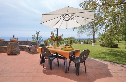Coste House | 80 m² Maisonette ∙ 3 bedrooms ∙ 6 guests