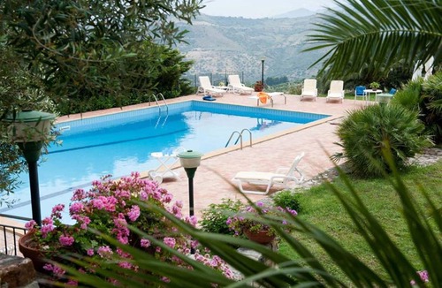 Collesano Villa | 80 m² Villa ∙ 2 bedrooms ∙ 5 guests