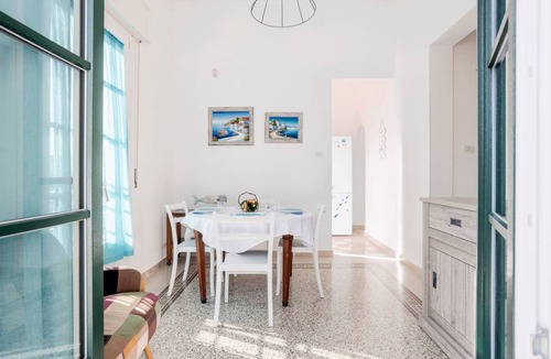 Mondello Villa | 80 m² Villa ∙ 2 bedrooms ∙ 4 guests