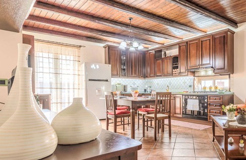 Partinico House | 90 m² House ∙ 1 bedroom ∙ 6 guests