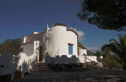 Vulcanello House | 90 m² House ∙ 2 bedrooms ∙ 4 guests