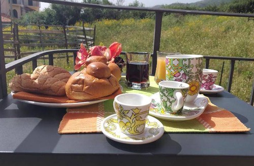 Tusa House | 90 m² House ∙ 3 bedrooms ∙ 9 guests