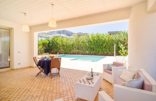 Torre Colonna-sperone House | 90 m² House ∙ 5 bedrooms ∙ 10 guests