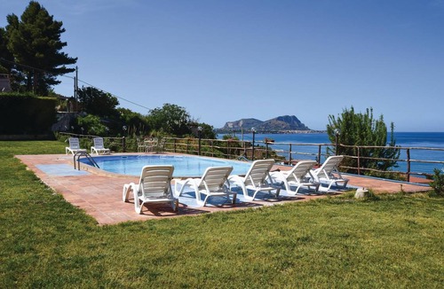 Torre Colonna-sperone House | 90 m² House ∙ 3 bedrooms ∙ 5 guests