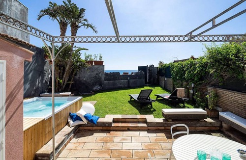 Santa Tecla Villa | 90 m² Villa ∙ 2 bedrooms ∙ 4 guests