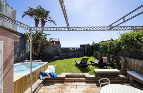 Santa Tecla Villa | 90 m² Villa ∙ 2 bedrooms ∙ 4 guests