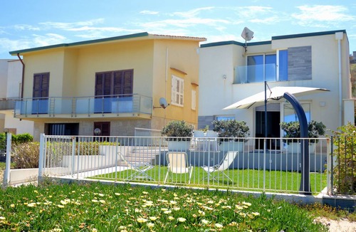 Alcamo Marina Villa | 90 m² Villa ∙ 4 bedrooms ∙ 7 guests