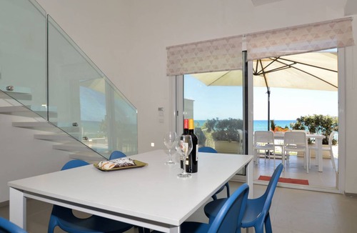 Alcamo Marina Villa | 90 m² Villa ∙ 4 bedrooms ∙ 7 guests