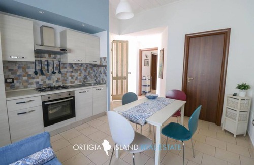Fontane Bianche Villa | 90 m² Villa ∙ 3 bedrooms ∙ 6 guests