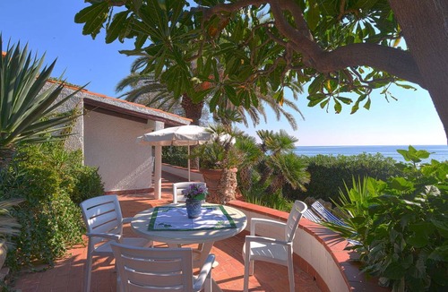 Fontane Bianche Villa | 90 m² Villa ∙ 1 bedroom ∙ 4 guests