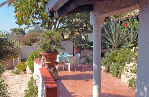 Fontane Bianche Villa | 90 m² Villa ∙ 1 bedroom ∙ 4 guests