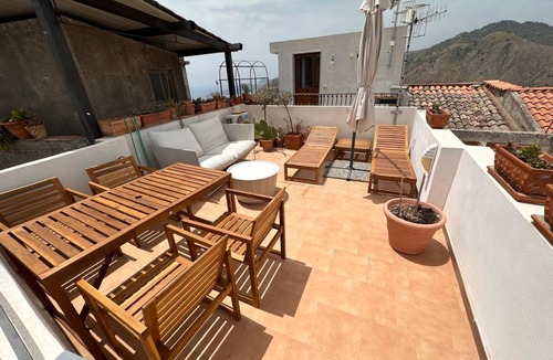 Forza d'Agro House | 98 m² House ∙ 2 bedrooms ∙ 6 guests