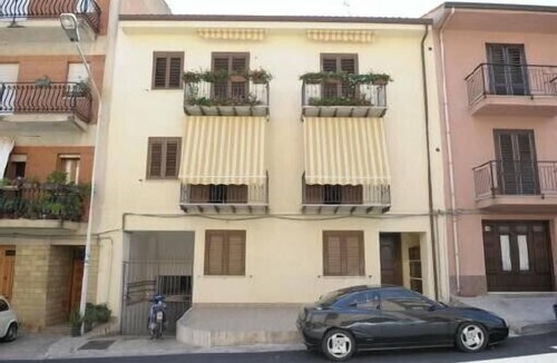 Castelbuono Apartment | A comfortable, relaxant atmosphere that overlooks the park of the Madonie