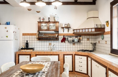 Gallina House | A Due passi dal Mare Villas