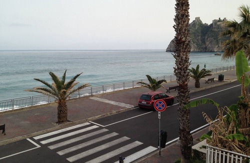 Sant'Alessio Siculo Apartment | A new and welcoming seaside house near Taormina