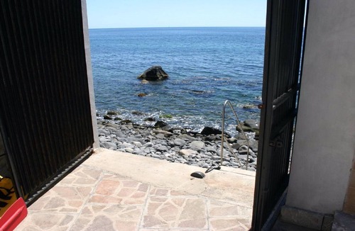 Torre Archirafi Apartment | A TERRACE ON THE SEA