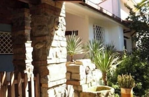 San Nicolo House | A Wonderful Villa Surrounded by Lush Greenery, Peacefully Located Near the Beach