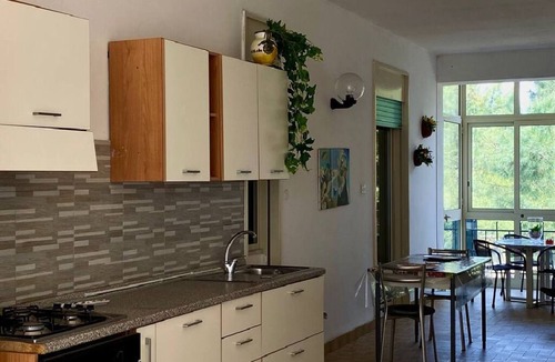 Capaci Apartment | Accogliente e Spazioso a Capaci a 7 Minuti Dalla Spiaggia