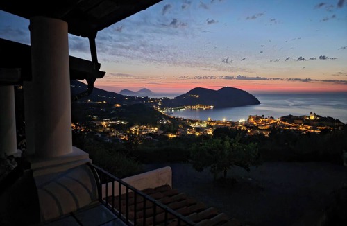 Monte Gallina Apartment | Aeolian Villa - Apartment with terrace