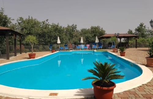 Saracena House | Agriturismo La Madonnina