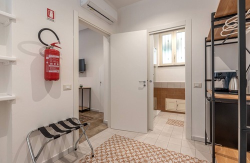 Monreale Apartment | Ai Vicoli Ciambra's Alley - Suite Margherita by Wonderful Italy