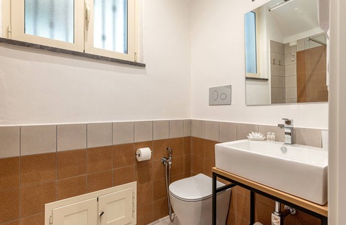Monreale Apartment | Ai Vicoli Ciambra's Alley - Suite Margherita by Wonderful Italy