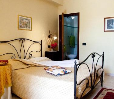 Alia House | Al Lago Verde
