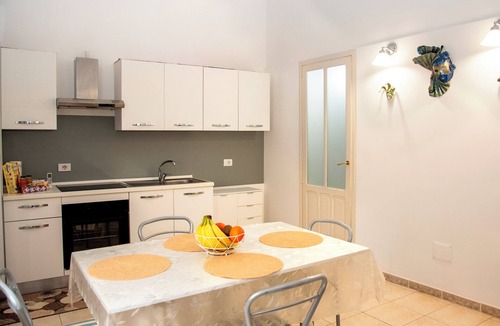 Comiso House | Alessia House