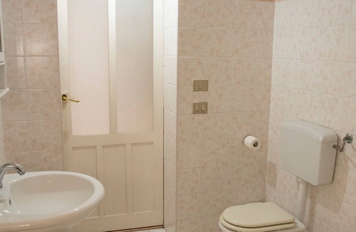 Comiso House | Alessia House