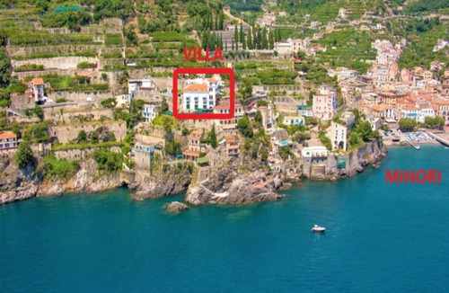Ravello Villa | Amalfi Coast Villa w/Sea Views & Sauna & Jacuzzi plus Rooftop and Parking Garage