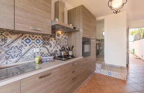 Caucana-finaiti-casuzze-finaiti Nord Apartment | Amarillis, beachfront flat