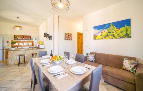 Torre Colonna-sperone House | Amazing Home In Altavilla Milicia