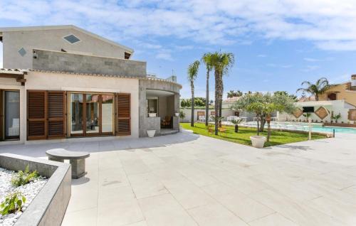 Punta Milocca House | Amazing Home In Punta Milocca