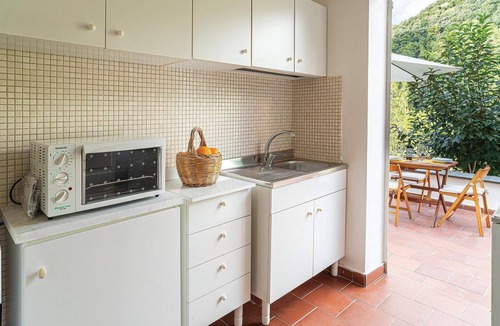 Torraca House | Amazing home in Torraca with WiFi