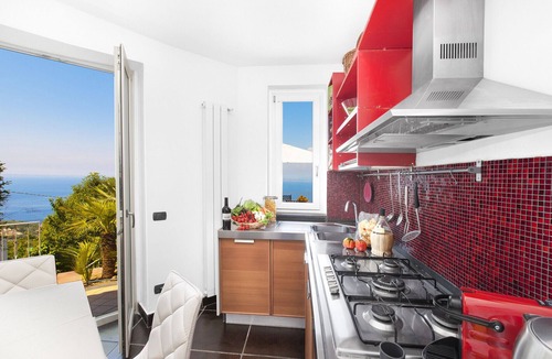 Priora House | AMORE RENTALS - Casa Augusta A with Mini Pool, Sea View, Parking and Private Terraces