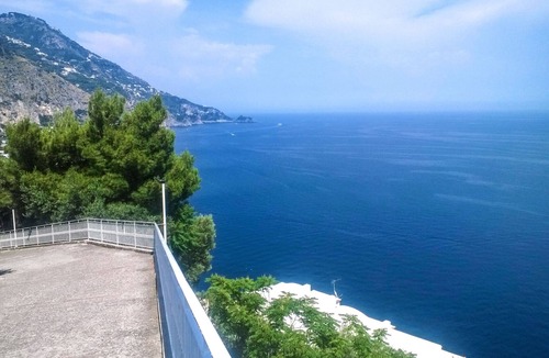 Praiano Ski Chalet | AMORE RENTALS - Casa Gianna with Sea View and Direct Access to the Sea