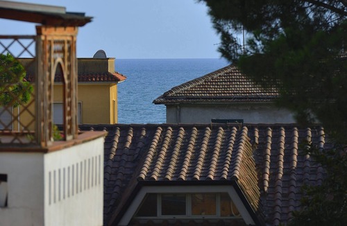 Scauri Apartment | An apartment nestled in the sun 110 meters from the sea